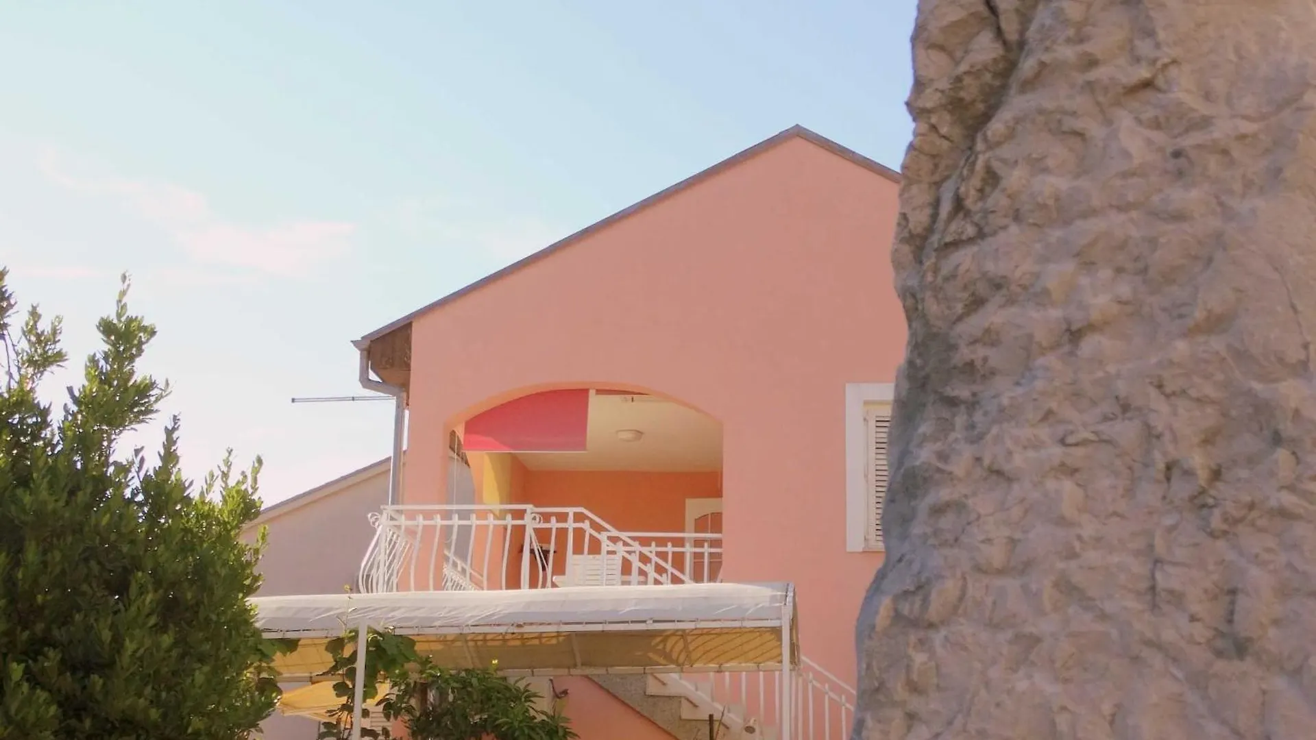 Lush And Sunny Apartment With Balcony And Sea View Crikvenica